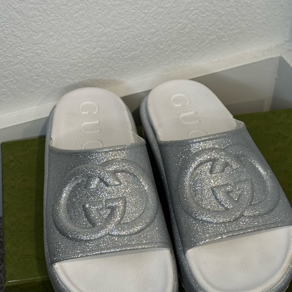 Gucci Silver Interlocking G Platform Slides - image 4